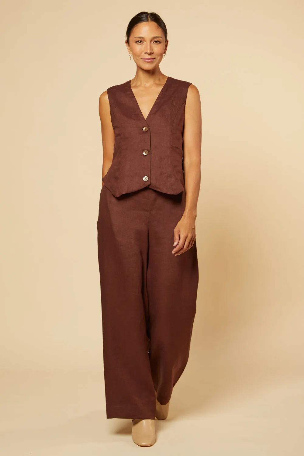 Linen Waist Coat in Raisin