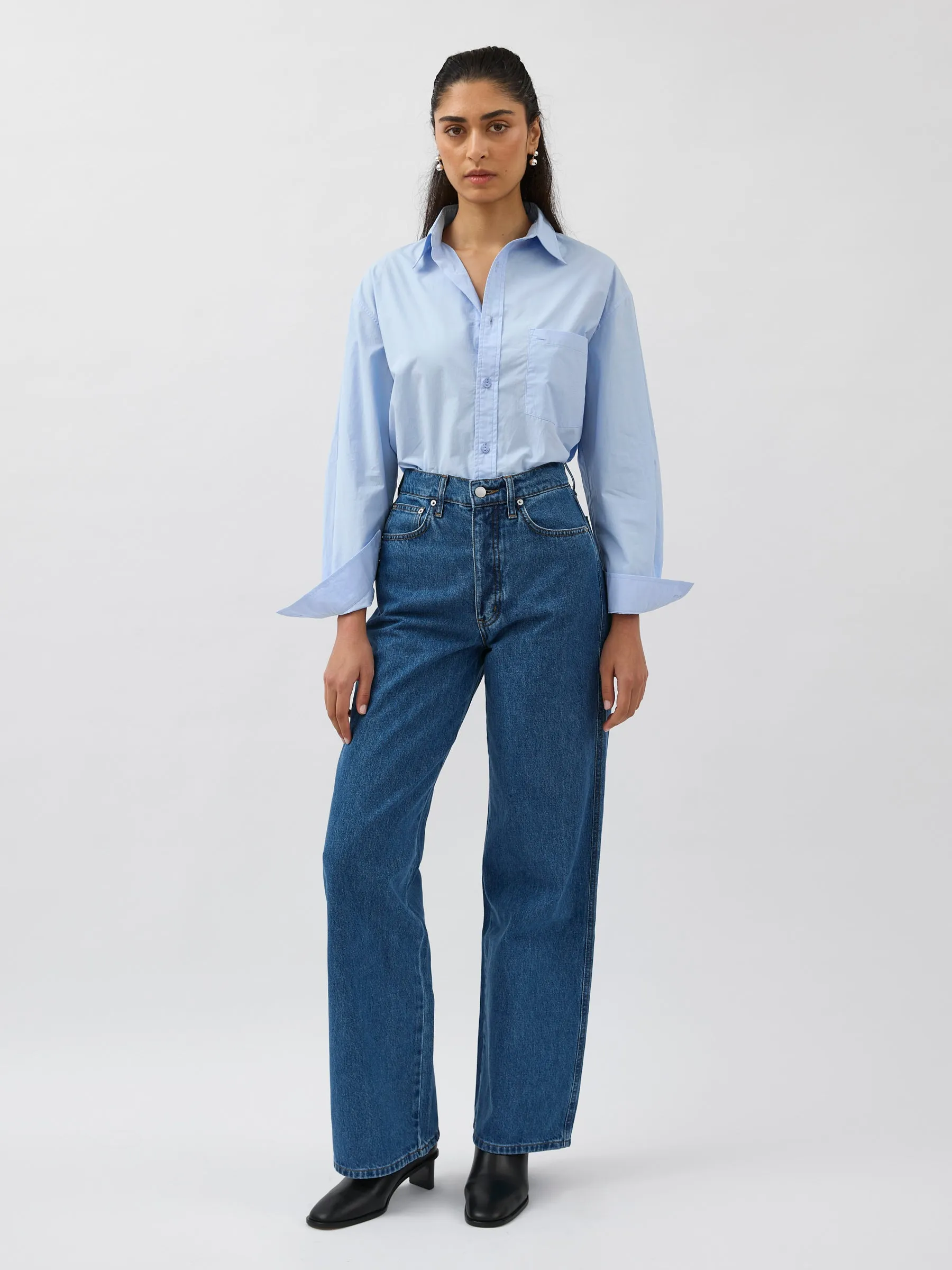 Mid Rise Wide Leg Jean