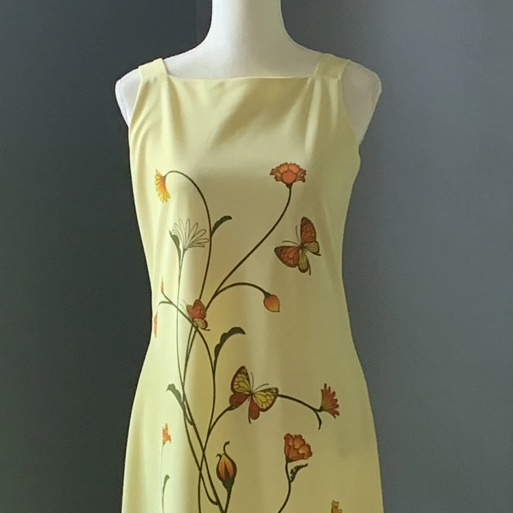 Vintage Shaheen Yellow Floral Maxi Dress with a Large Butterfly Flower Print. Perfect Summer Dress!