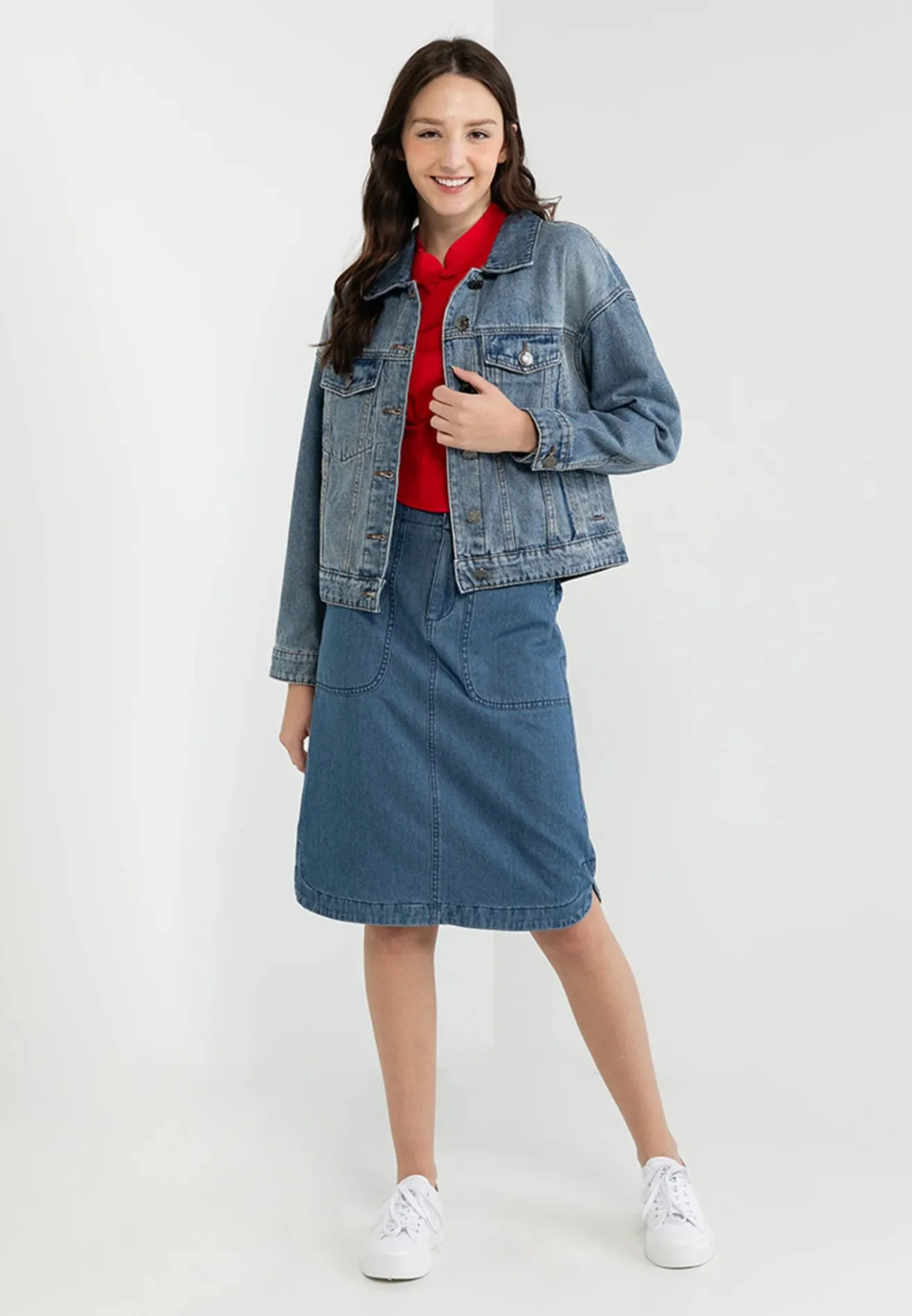 VOIR JEANS Classic Denim Double Flap Pockets Jacket