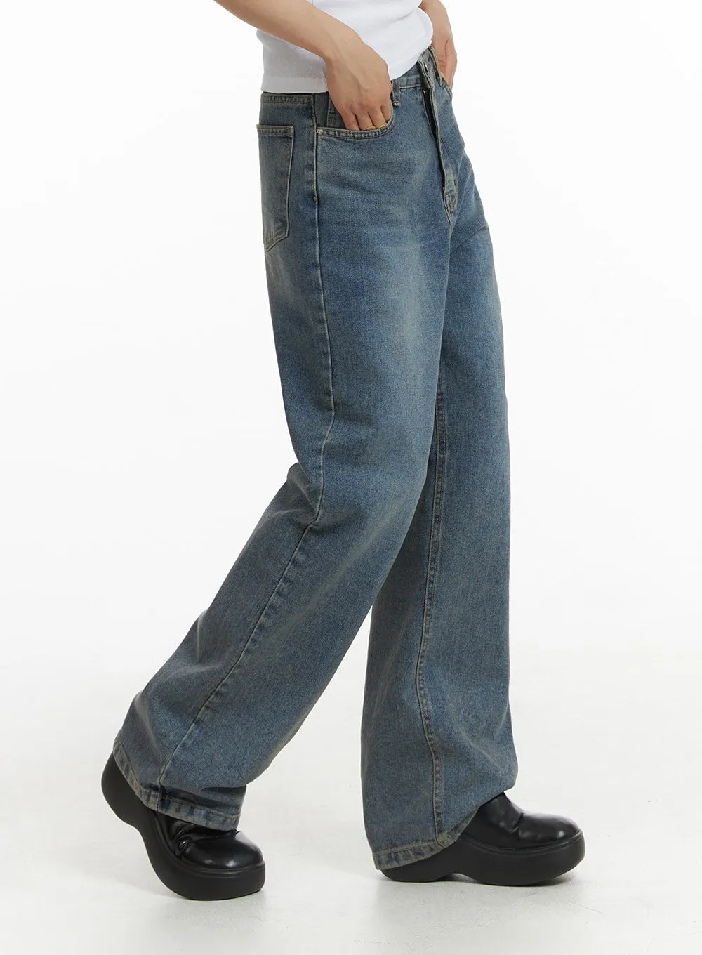 Washed Straight Leg Jeans CF401